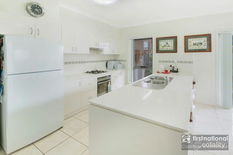 Property photo of 17 Waterview Avenue Haywards Bay NSW 2530