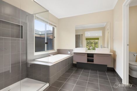 Property photo of 15 Beaurepaire Drive Point Cook VIC 3030