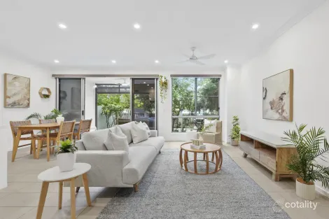 Property photo of 7/3031 The Boulevarde Carrara QLD 4211