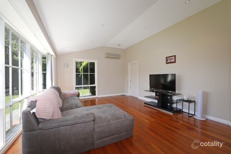 Property photo of 17 Jenhill Court Rowville VIC 3178