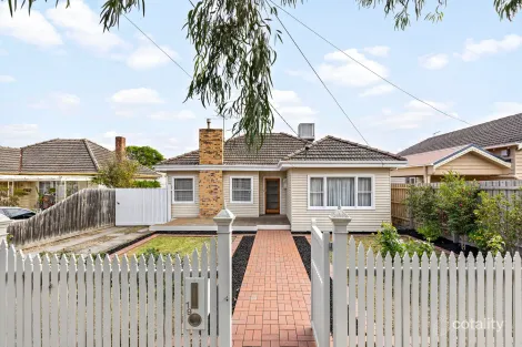 Property photo of 19 Sylvan Grove Pascoe Vale VIC 3044