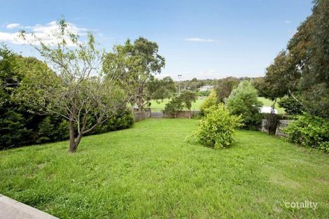 Property photo of 22 Kardinia Drive Yallambie VIC 3085