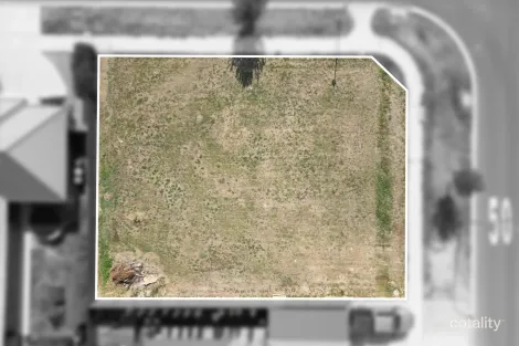 Property photo of 17 Hampshire Boulevard Leneva VIC 3691