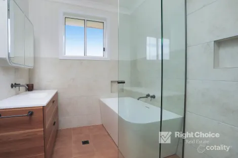 Property photo of 75 Hillside Drive Albion Park NSW 2527