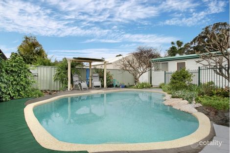 Property photo of 7 Kerry Crescent Berkeley Vale NSW 2261