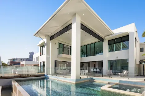 75 COMMODORE DR, SURFERS PARADISE, QLD 4217