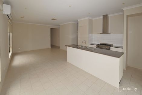 Property photo of 3 Kilmarnock Way Clyde North VIC 3978