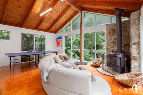 8 Anglers Dr, East Warburton, VIC 3799