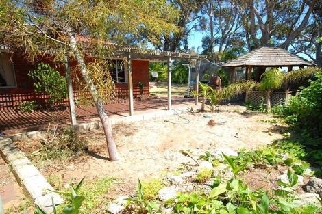 13 Bridgewater Dr, Kallaroo, WA 6025