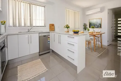 Property photo of 5 Wattlebird Drive Bandiana VIC 3691