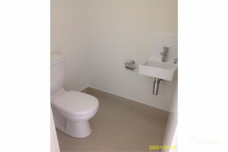 Property photo of 28/17 Greensboro Place Little Mountain QLD 4551