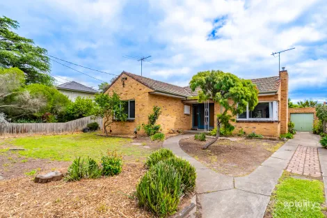 Property photo of 51 Vanberg Road Essendon VIC 3040