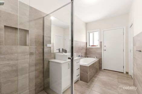 Property photo of 2/1 Giles Court Mill Park VIC 3082