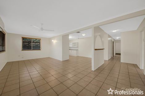 Property photo of 10 Sandpiper Avenue New Auckland QLD 4680