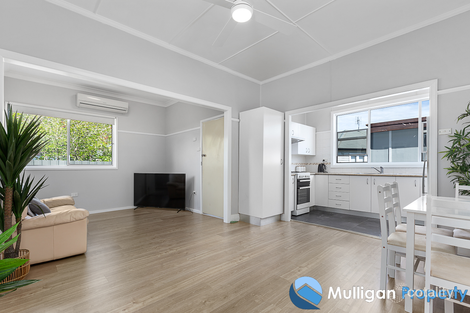 Property photo of 14 The Crescent Wallsend NSW 2287