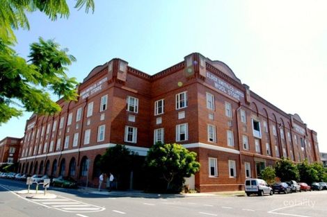 Property photo of 227/64 Macquarie Street Teneriffe QLD 4005