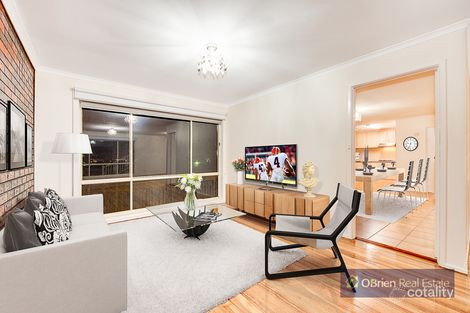 Property photo of 46 Charles Green Avenue Endeavour Hills VIC 3802