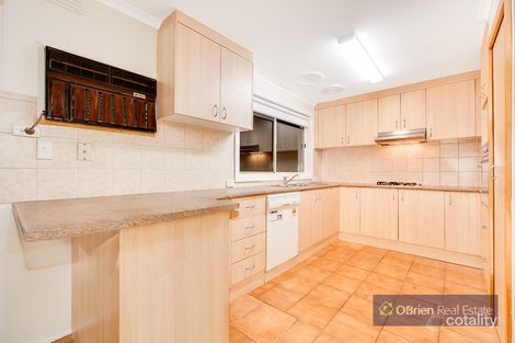 Property photo of 46 Charles Green Avenue Endeavour Hills VIC 3802