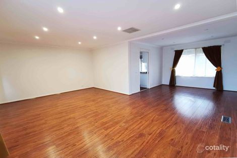 Property photo of 18 Norfolk Circuit Doncaster VIC 3108