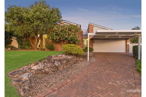 Property photo of 8 Fox Glove Close Green Point NSW 2251