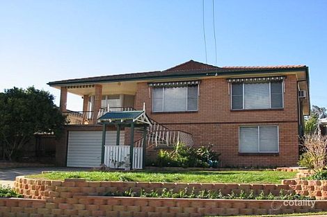 32 Alister St, Shortland, NSW 2307