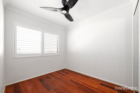Property photo of 2/70 Fifth Avenue Wilston QLD 4051