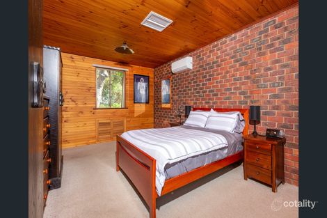 Property photo of 6 Simeon Close Kalamunda WA 6076