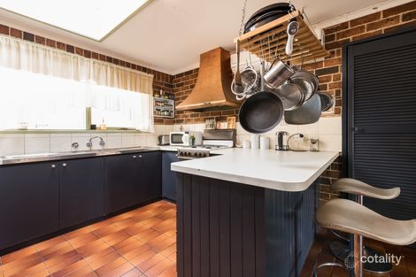 Property photo of 1 Acacia Crescent Melton South VIC 3338