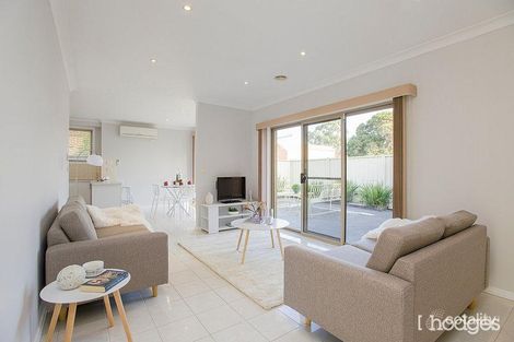 Property photo of 2/20 River Drive Avondale Heights VIC 3034