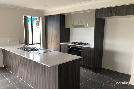 Property photo of 8 Stanicki Circuit Bellbird Park QLD 4300