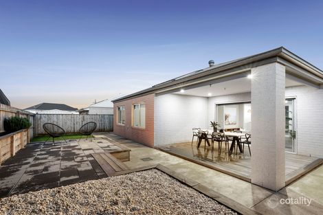 Property photo of 16 Shoalhaven Boulevard Mount Duneed VIC 3217