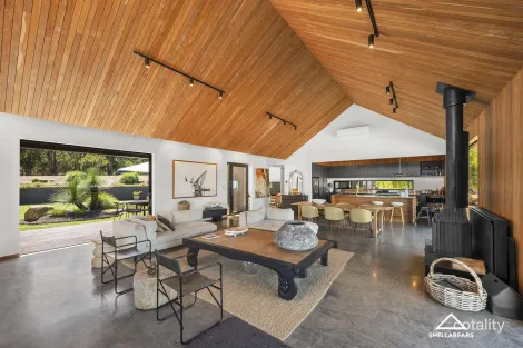 Property photo of 110 Nukklgup Loop Yallingup WA 6282