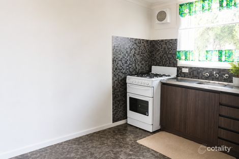Property photo of 7/12-14 Marsden Crescent St Albans VIC 3021