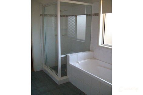 Property photo of 41 Skinner Crescent Silkstone QLD 4304