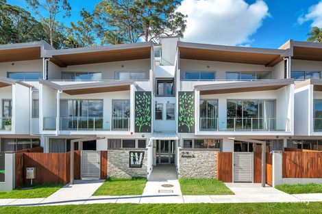 11/15 ROSEGLEN ST, GREENSLOPES, QLD 4120