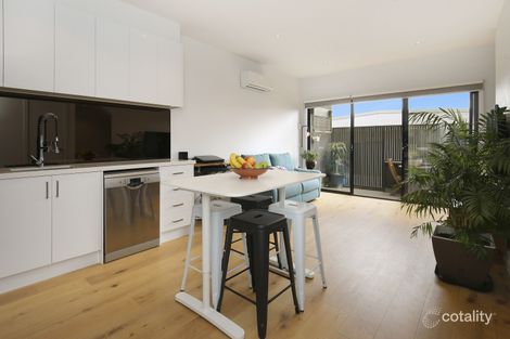 Property photo of 2/15 Bent Street Brunswick West VIC 3055