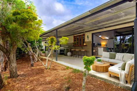 21 Canberra Ave, Cooloola Cove, QLD 4580