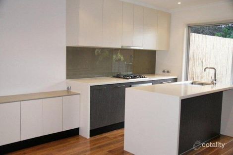 Property photo of 2/24 Lusher Road Croydon VIC 3136