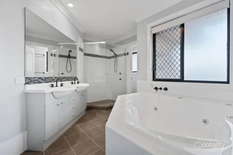 Property photo of 32 Hayman Street Redland Bay QLD 4165