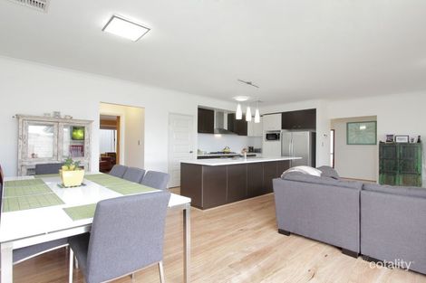 Property photo of 24 Strathclyde Circuit Champion Lakes WA 6111