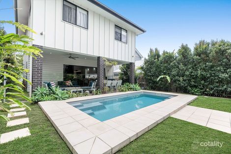 Property photo of 28 Violet Street Wynnum QLD 4178