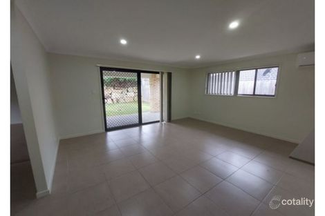 Property photo of 8 Cottrell Drive Pimpama QLD 4209