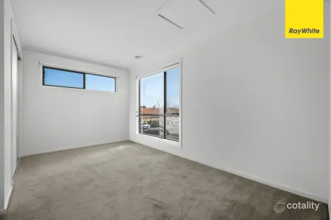 Property photo of 13 Steadfield Circuit Melton South VIC 3338