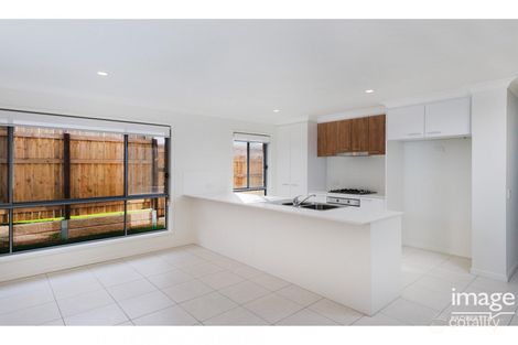 14 Aster St, Dakabin, QLD 4503