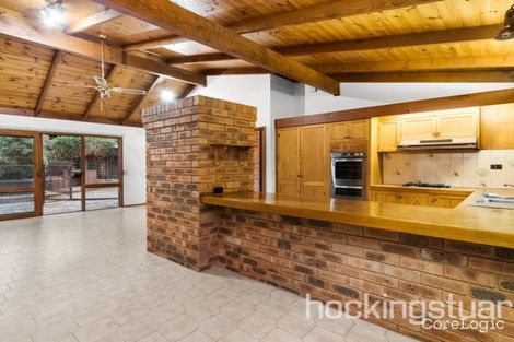 Property photo of 16 Monclaire Court Eltham VIC 3095