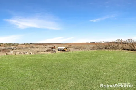 28 Campbell Cl, Llanarth, NSW 2795