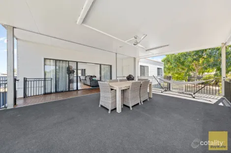 Property photo of 12B Crendon Street Emerald QLD 4720