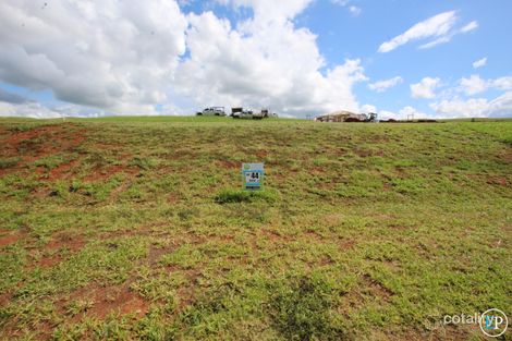 18 Waterfront Tce, Yungaburra, QLD 4884