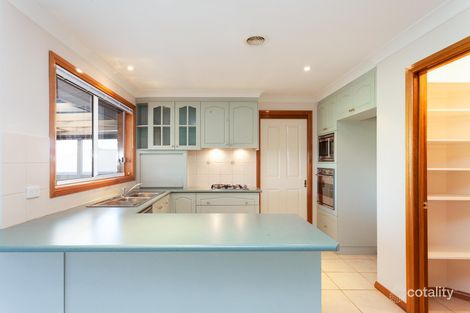 Property photo of 4 Bottlebrush Place Jerrabomberra NSW 2619