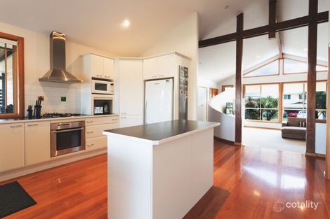 9 Surfsound Ave, Wallabi Point, NSW 2430